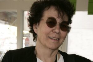 La-escritora-y-guionista-Lola-_54411924742_54028874188_960_639